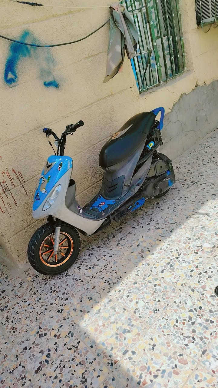 سلام عليكم
دراجه للبيع ما مفتوحه دراجه نشطه مشاء الله
السعر ب500 بيهه مجال مكاني الزبير  ***********
