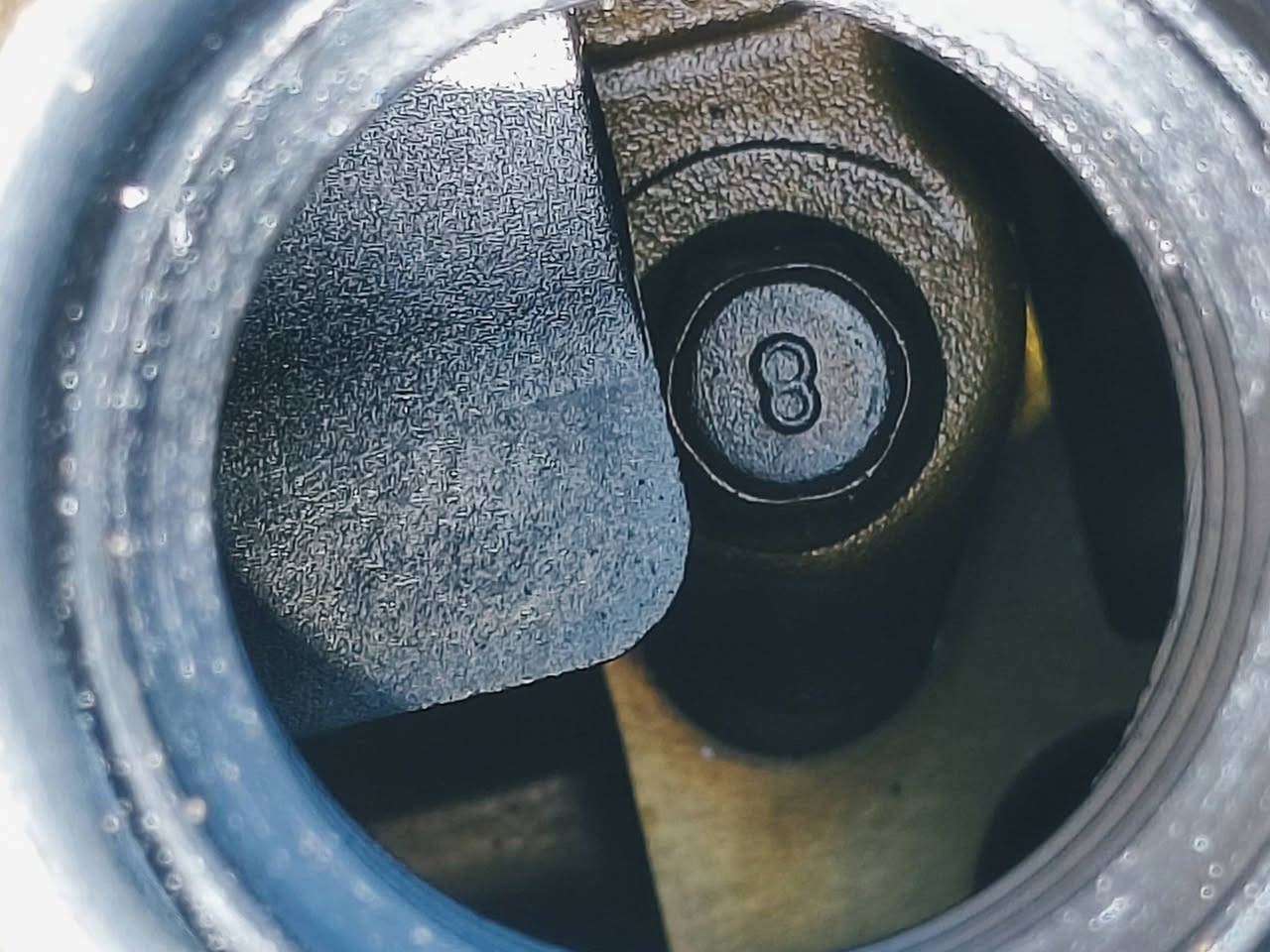 للبيع محرك كيا سورنتو وارد أمريكي
المحرك بيه مفتر يطغ (بحاجة تصليح)
يصلح لمن يريد يصلحه أو يستخدمه قطع
الموقع: واسط الكوت 
للاستفسار اتصل 🗣📲📞 ***********
