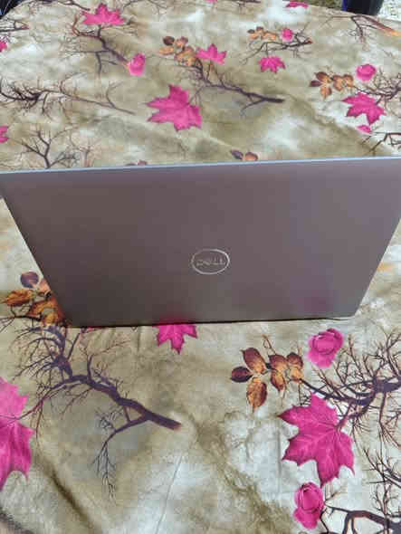 من رخصة مدير الكروب
السلام عليكم لابتوب ديل ليوتيد 5520 
اهم مواصفاته الذاكرة ssd256 قابله للتطوير تصل الى 2TB PCLe 
والعشوائيه 8 كيكا نوع DDR4 يدعم الى 64 GB
وكرت الشاشه 4 كيكا 
core i5 جيل ال11 لابتوب مواصفات شكاكيه 
والشاحنه تايب سي 65 واط 
والشحن مالته يدوم بطاريته قويه 

اريده مراوس بدراجه فراشه 
او بيع سعر 380 الف
الموقع البصرة الجمهورية 
الرقم ***********

