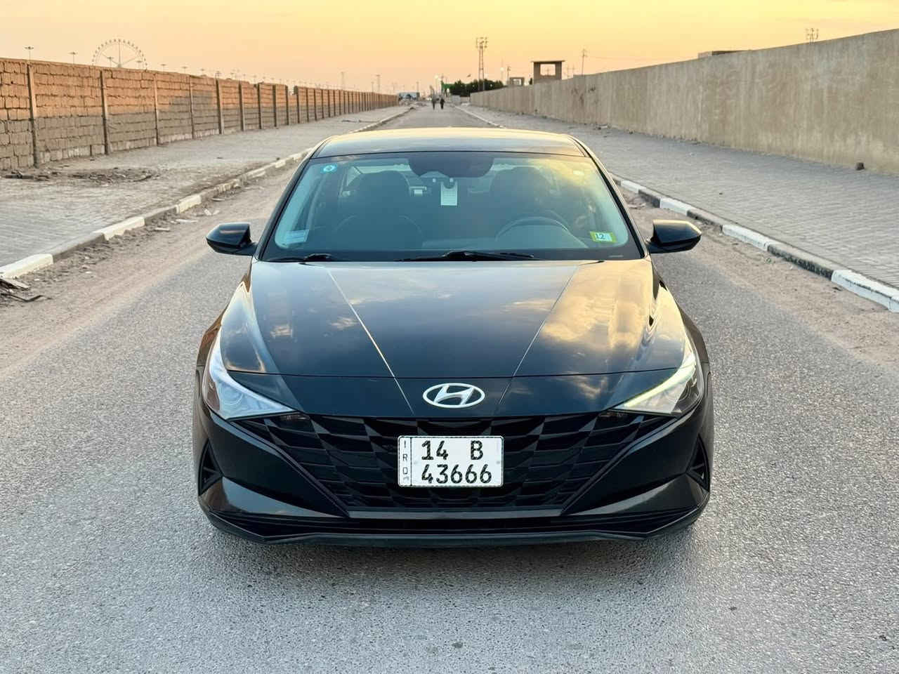 السلام عليكم شباب النترا وارد امريكي 2023مواصفات نص فول صور الحادث موجوده في النشر صار بيه صبغ باب الخلفي صفحة العبري والداير رقم بصره بسمي تحويل مكان السياره بصرة  سعر ١٦٠ /***********
