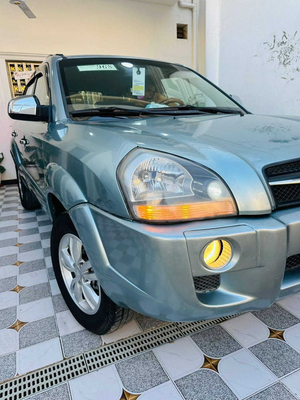 السلام عليكم رمضان كريم / توسان 2010/خليجي الشركه العامه رقم مثنى الدولي بسمي هزه جديده صار 10تيام رقم الدولي شرط التحويل بكل محافظه احوالك محرك حجم 2000/محرك كير برغي مامفتوح بيهن جدد حداديه امامي خلفي جدد تبريد ثلج دواخل حيل نضيفه لونين بيجي وجوزي شاشه اندرويد كامره خلفيه تخم تاير جديد سياره كلشي ماعايزه السياره بيه 3قطع صبغ اثار جراد شرط بدون معجون بدون دواخل  مكفوله من الضربه وتبديل شرط عل الفحص والسونار وعندي صوره وفديو قبل الصبغ مكان السياره ديوانية /
السعر 100 ///
***********واتساب 
***********
