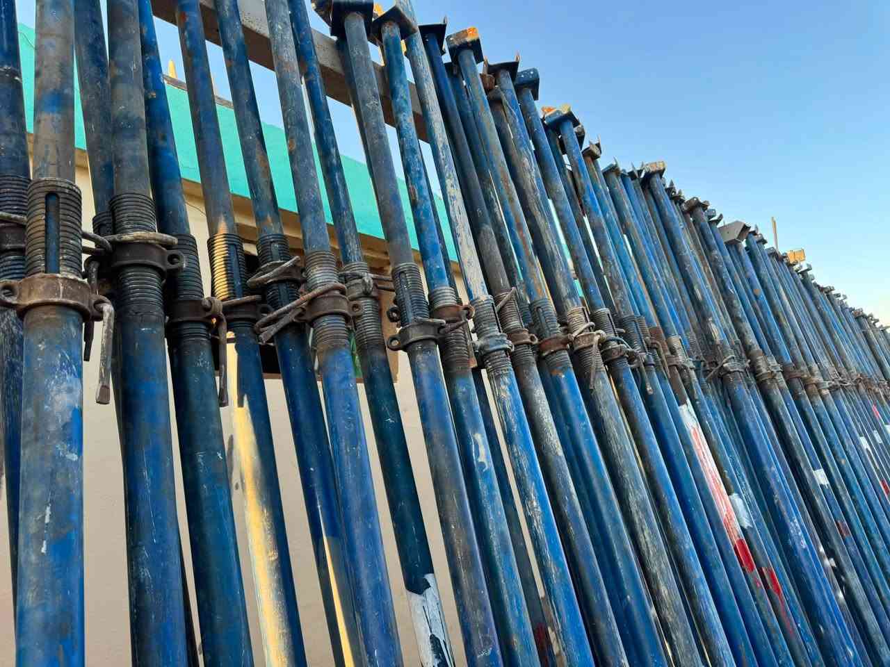 سلام عليكم وصلت وجبه من الچكات المستخدمه شي قليل طول 5متر سن خشن نضافه فول العدد 400جك 

الموقع القيارة قرية ازهليلية 
***********
***********

