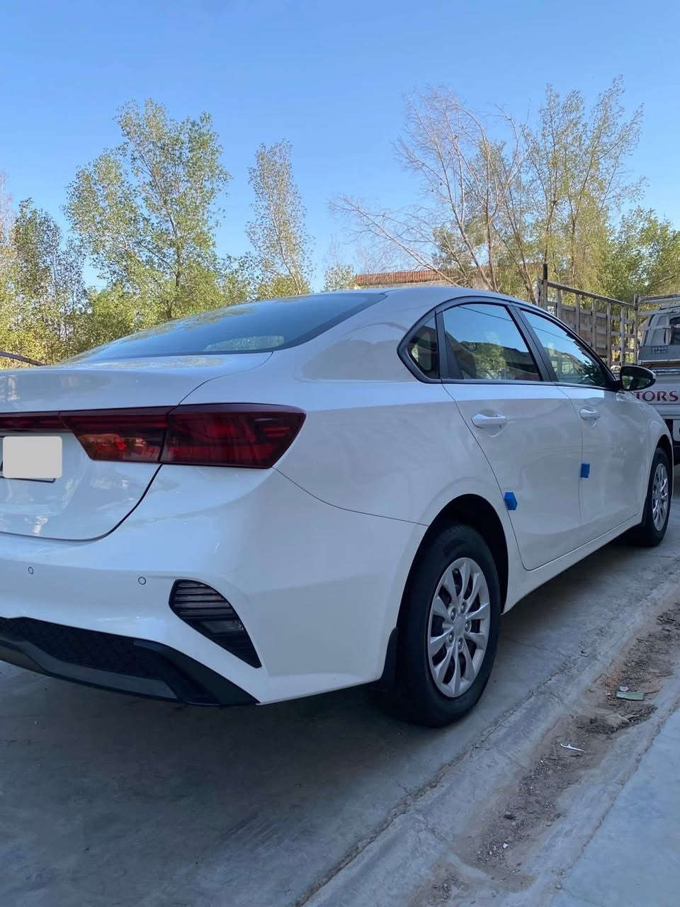 كيا سيراتو 2022 خليجي استقطاع مباشر للمصرف وكاله عامه مضمونه من المالك باقي سنه ونص وتصير حره مكفوله كفاله عامه عده رصعه بلباب مكينه 1600 دوش كير at ماشيه 60 الف سياره جديده جداً بحالة الزيرو مكان السياره واسط السعر 145 وبيها مجال ***********
