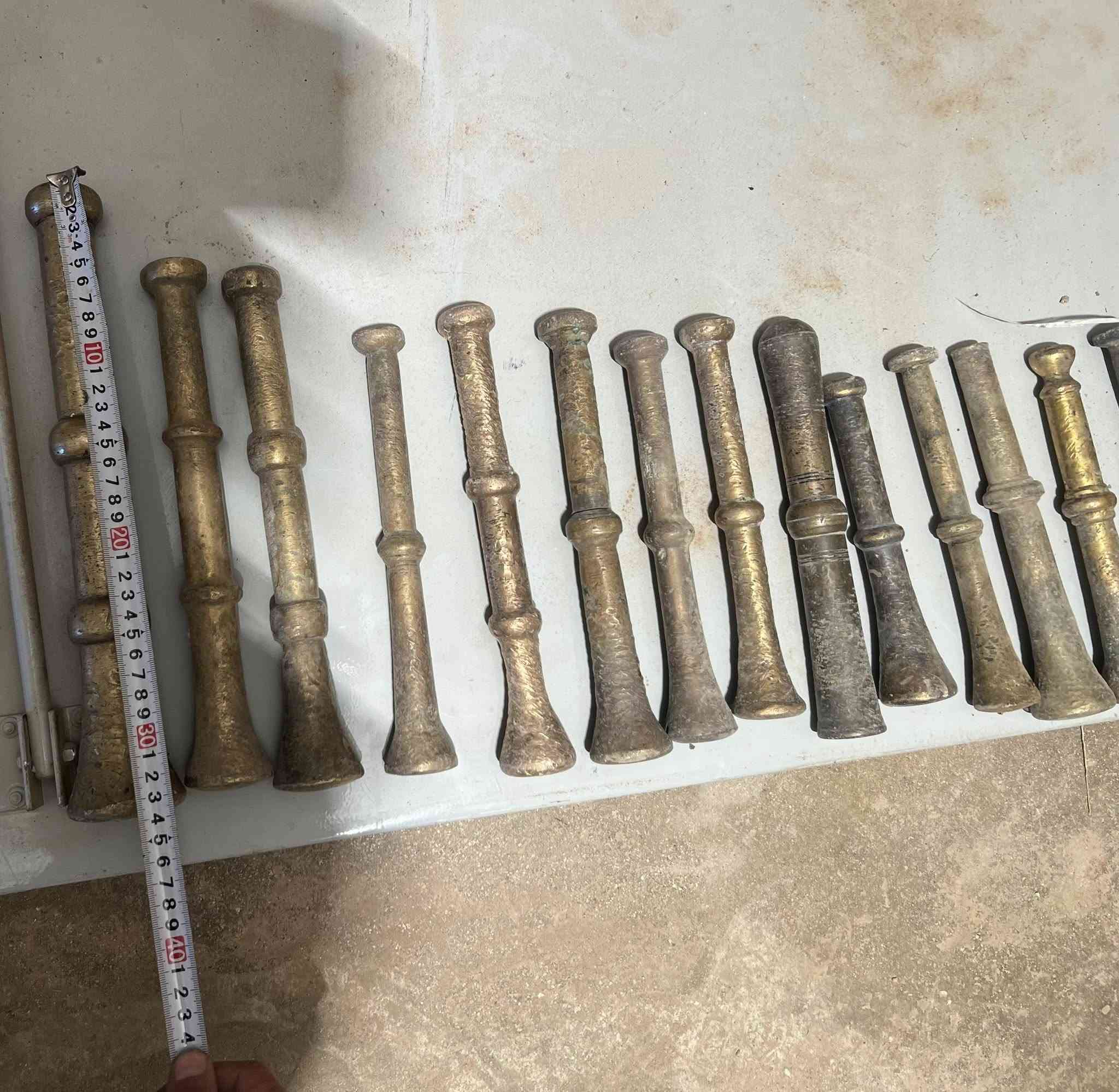 هاونات للبيع ويدات شلع ابيعها
١٨ يدة 
و٢٣ هاون صغار وكبار

استفسار ***********
