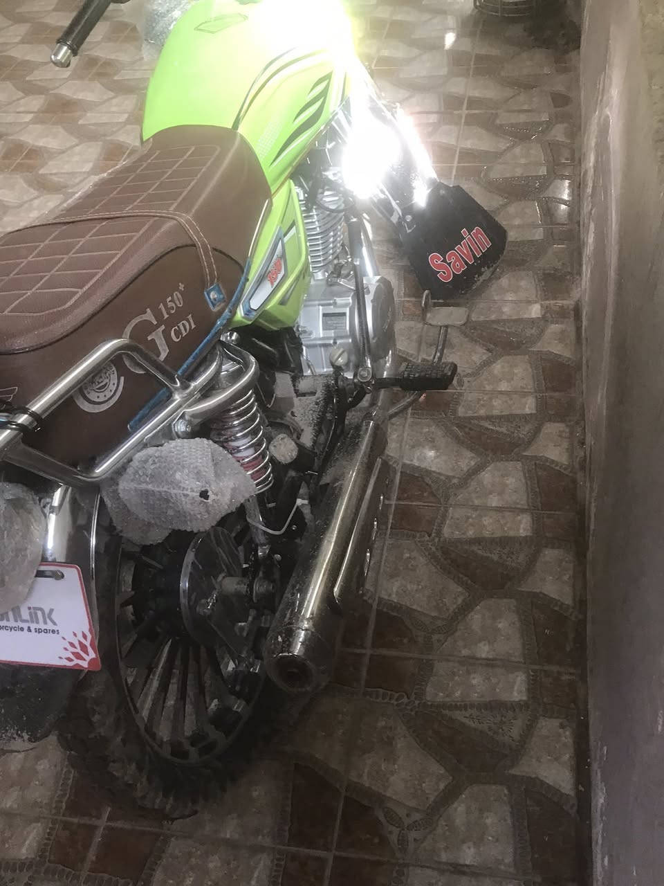 سيفان جديد موديل 24 شكل 25 اوراق كارتونيه
السعر 750 وبي مجال المكان ديالى بعقوبه الهويدر 
***********
