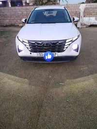 للبيع توسان 2023 بغداد انكليزي بسمي السياره فول مواصفات عده الفتحه محر...