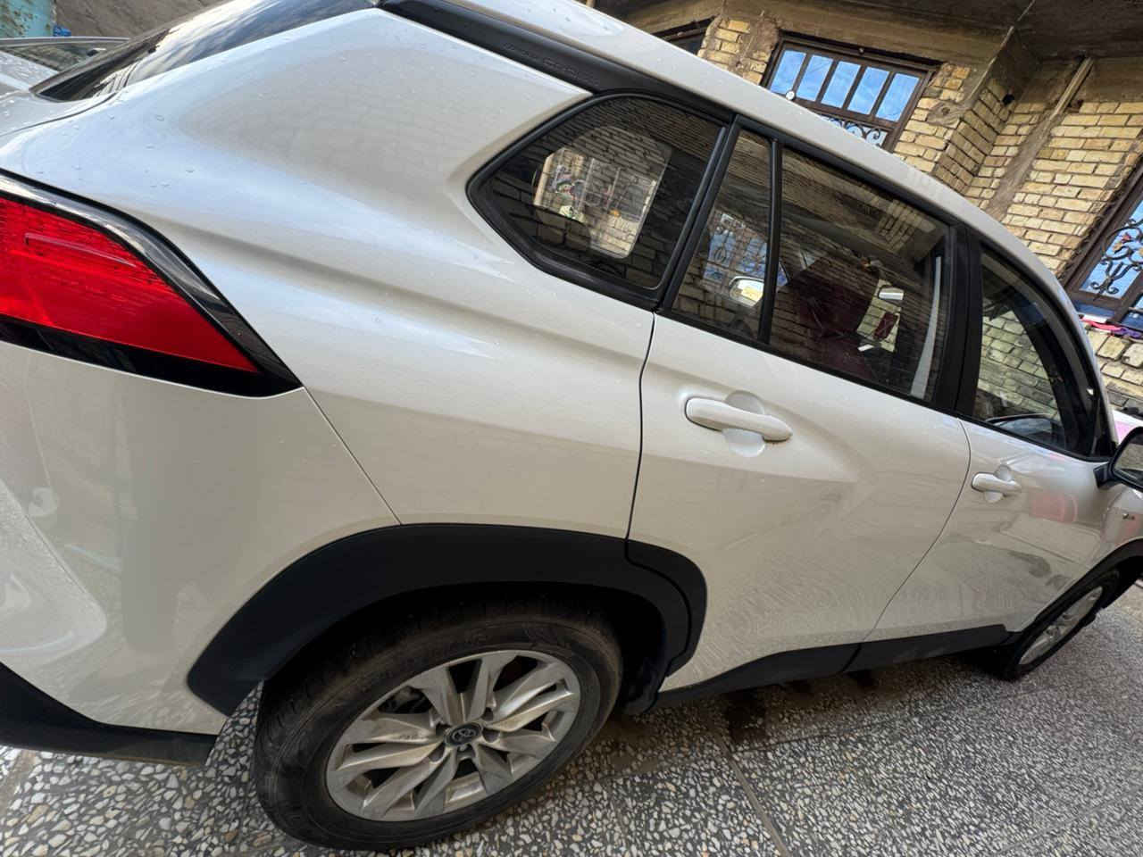 كروس 2024ماشيه 11600 الف  هايبرد داخل جلد +تبريد قطعتين HEV   مكينه الفين
‏‎مرقم بغداد تحويل ثاني يوم  

‏‎المواصفات 

‏‎♦️مكينه الفين هايبرد شحن ذاتي 
‏‎♦️سلايت 
‏‎♦️اظهار علامات الطريق المروريه داخل كيجات 
‏‎♦️رادار امامي 
‏‎♦️تحديد مسار طريق 
‏‎♦️سياقه الية
‏‎♦️بصمه تشغيل + دخول ذكي من يدات بوب وترحيب 
‏‎♦️تبريد قطعتين 
‏‎♦️كيجات شاشه
‏‎♦️مود داريف وضعيات ثلاثه +ايفو مود
‏‎♦️مانع نزلاق + مانع نحدار 
‏‎♦️8 ايرباك 
‏‎♦️شاشه مسجل كار بلي 
‏‎ ♦️ تبريد بيانو شاشه
‏‎♦️اشاير مري  
‏‎♦️فول لايت اوتو حساس +حساس لايت ناصي + حساس إطار  
‏

‏‎مكان السياره بغداد  الرصافة 

 

‏‎رقم الهاتف ***********
