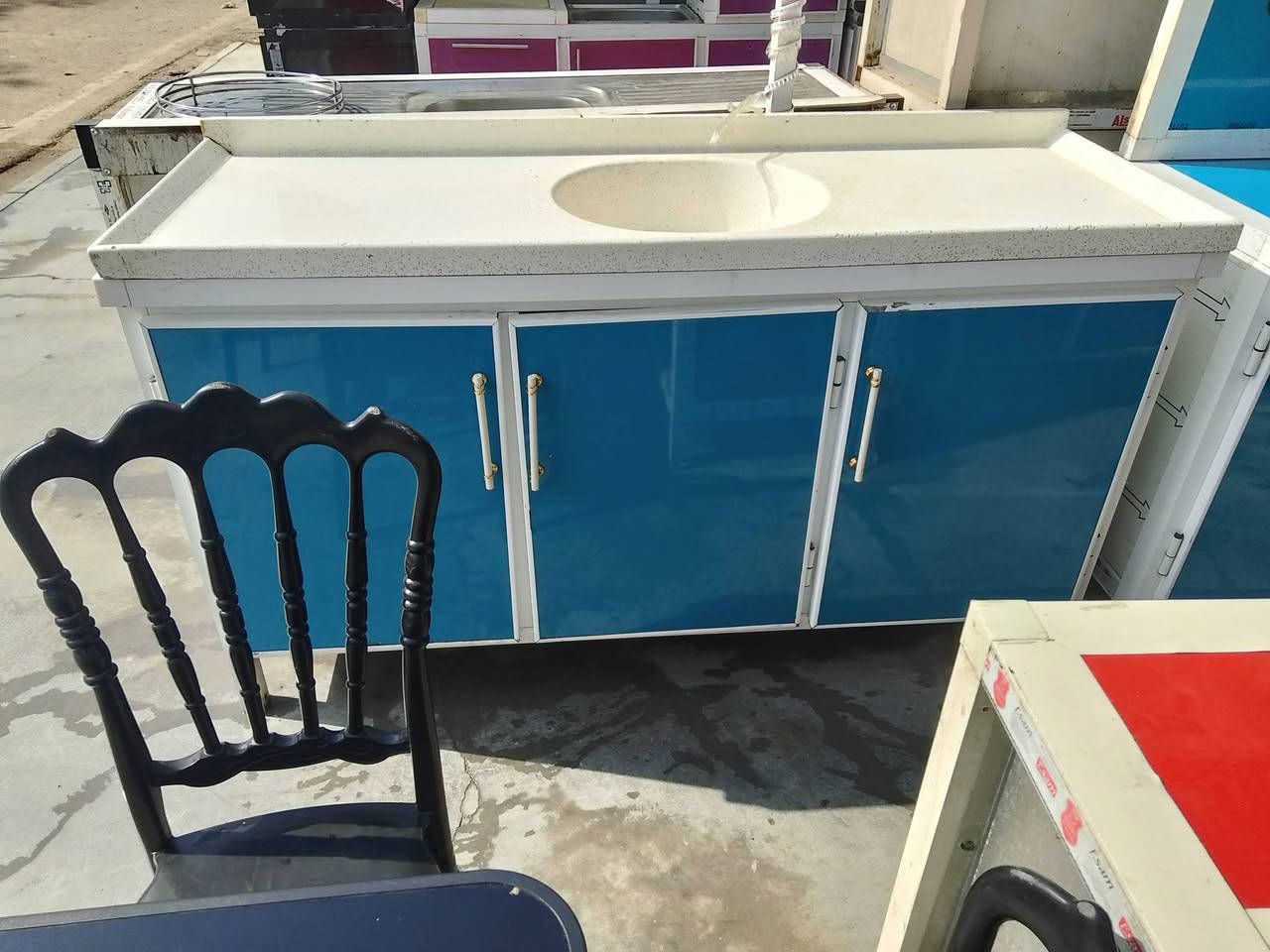 كاونتر تزكام مترين سنك مرمر نظافه كلش حلوه
سعره مناسب 
موقعي شارع الكليله مجمع حسين ابن الحجي قرب الاقسام 
***********
