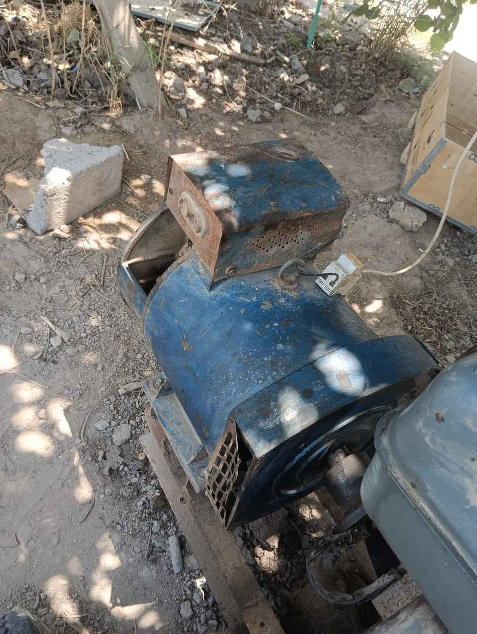 سلام عليكم محرك عربي للبيع مكفول لا تبخير ولا تنقيص محرك جا هز لشغل مكان واسط صويره وسعر عل خاص *********** و ***********
