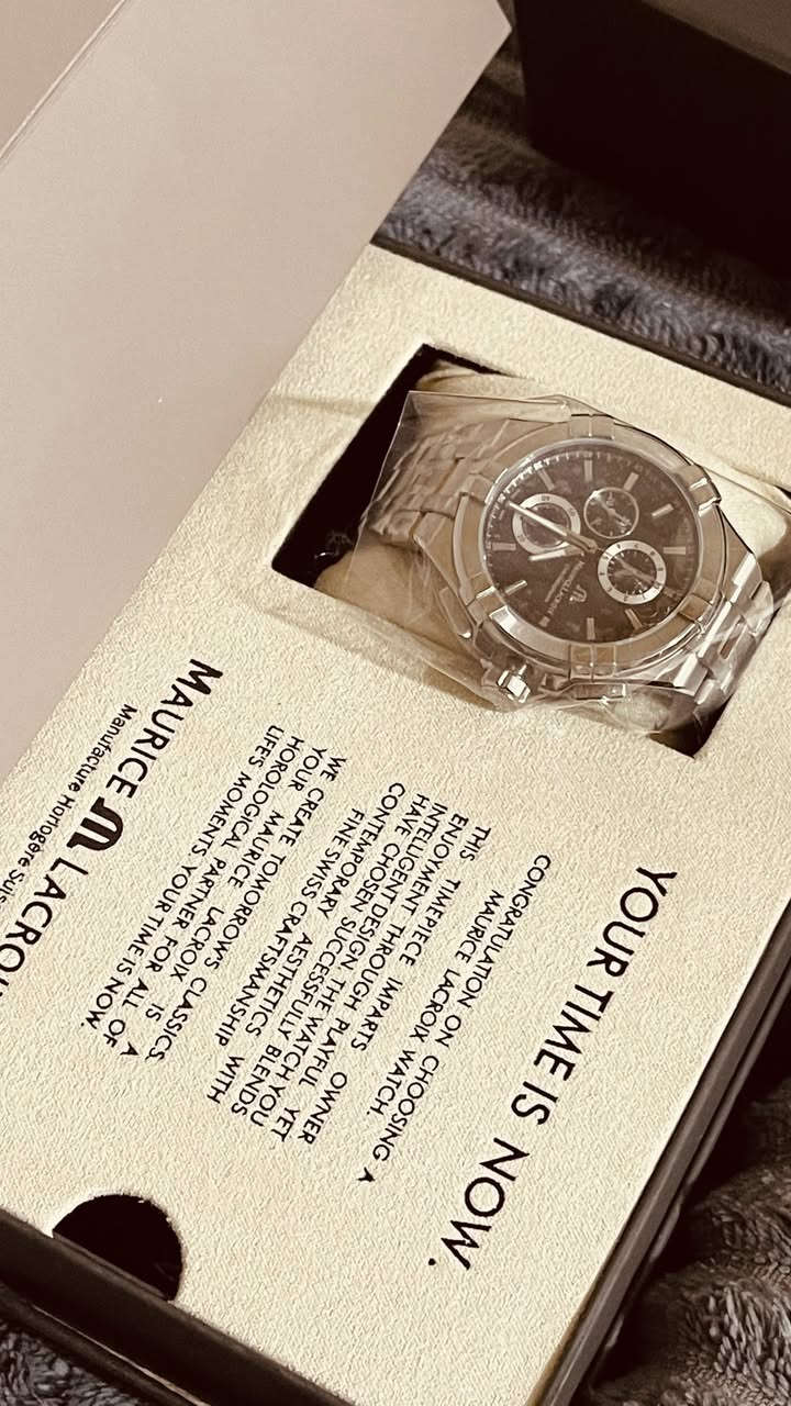 ✨ ساعة Maurice Lacroix الأصلية ✨
فخامة سويسرية بتصميم يخطف العين ⌚🇨🇭

• هيكل ستانلس ستيل قوي ولامع
• مينا أنيقة بتفاصيل كرونوغراف
• دقة عالية وأداء يعتمد عليه
• اختيار مثالي للذوق الراقي والمناسبات الرسمية

⏱️ الوقت يصير فخامة… لما تلبس Maurice Lacroix
📦 متوفرة مع العلبة الأصلية
📩 راسلنا للطلب والاستفسار


**إذا كنت صاحب هذا الإعلان وتريد حذفه لأي سبب، رجاءا أرسل رسالة إلى الدعم الفني**