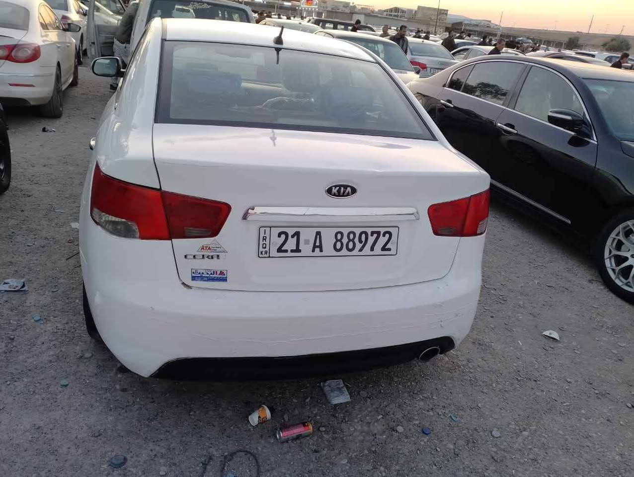 سلام عليكم 
سيراتوا موديل2011 صبغ حزام بدون دواخل 6 كير 
مابيها اي نقص سيارة جاهزة وبيها بطاقة بانزين مكاني كركوك حي العسكري 
سعرها 88 بيها مجال للطيبين
*********** اتصال او واتساب كركوك, العراق
