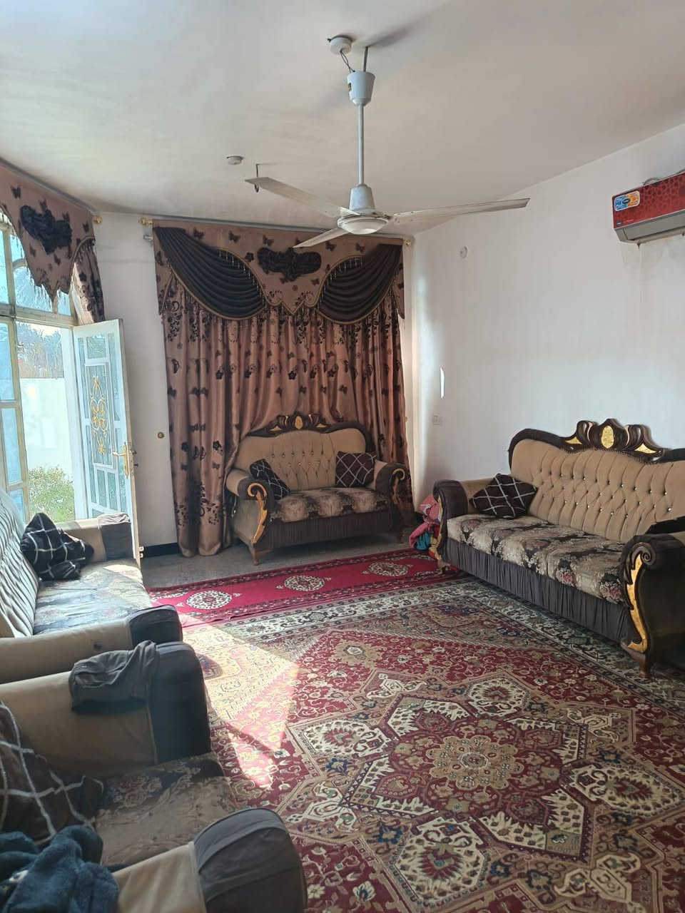 دار للبيع طابقين  المساحه ٢٢٠ متر  طابو زراعي سند ٢٥
يحتوي الدار على ٣ غرف نوم واستقبال ومطبخ وهول وصحيات بناء ٢٠١٧
العنوان حله وردية خارج خلف معمل ابو كيره عتبليط سنتر كافة الخدمات 
علق ويوصلك السعر  
للاستفسار مراسلة الصفحه او وتساب او الاتصال على الأرقام التاليه 

***********

***********
