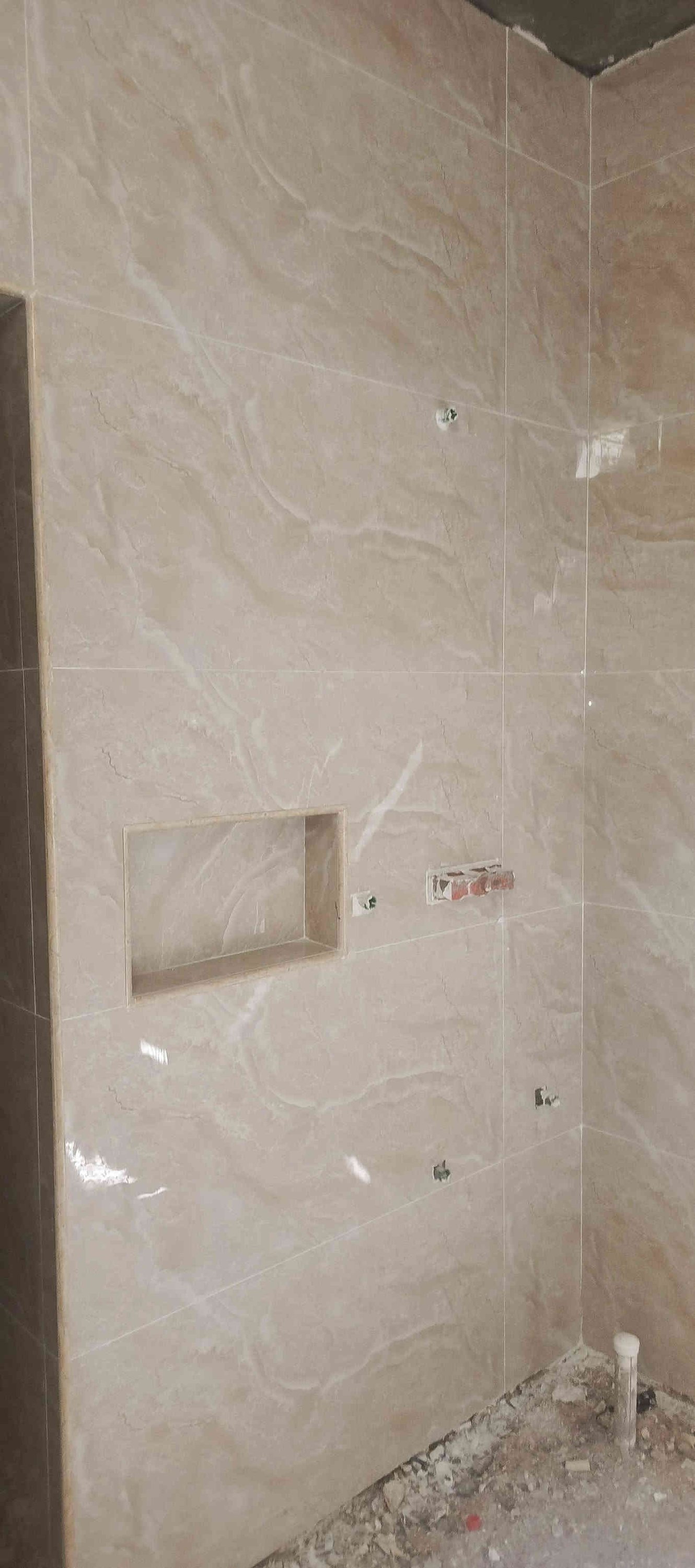 خلفه سيراميك شغل درجة أولى من سماوه متواجد حاليا في البصرة لتواصل ***********
