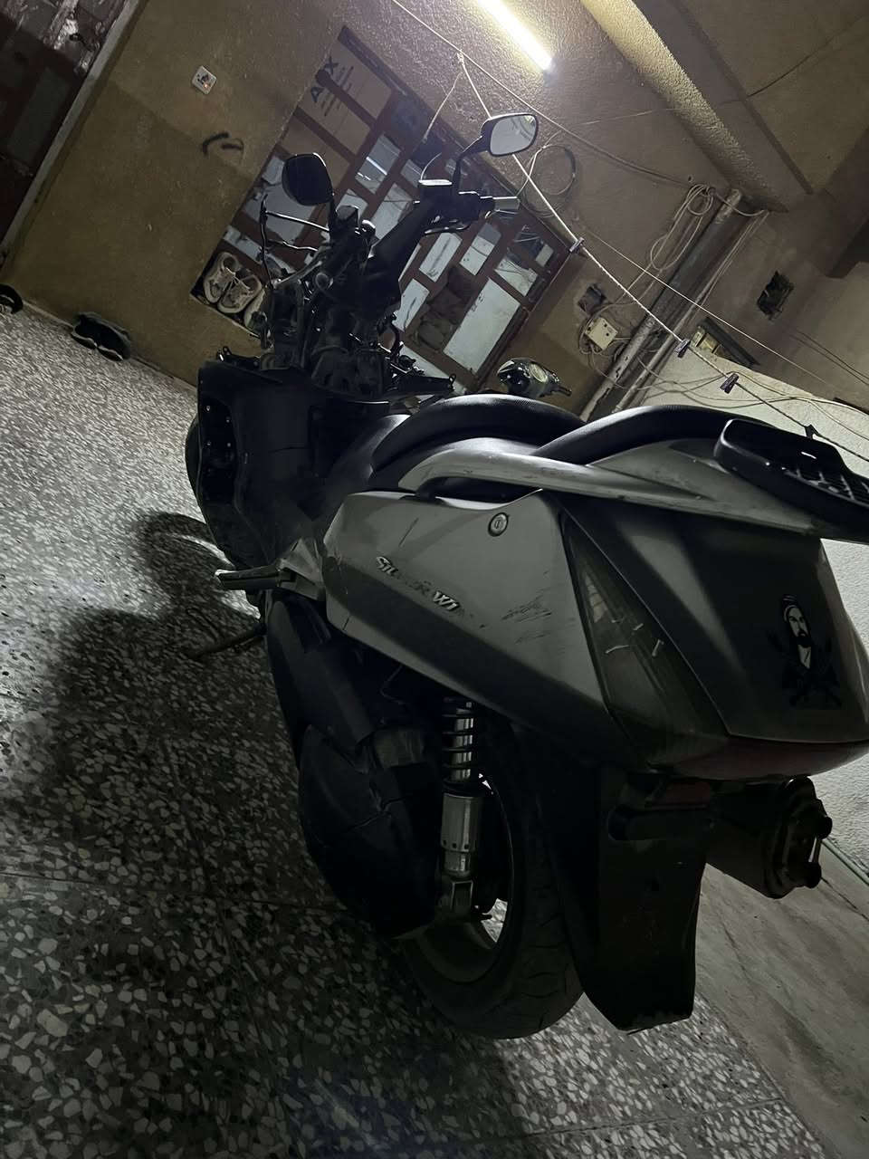 سلام عليكم :سلفر 600دراجه بيهة حادث مثل ما واضح بل صوره   دراجه متروكه من يوم الحادث ليوم صار شهرين تقريبن شغاله نكره بكل وكت تجي شغل وتروح  ابيع كوم حديد سعر 800قفل  ‭0775 786 4391‬ بيكم خير ودللو
