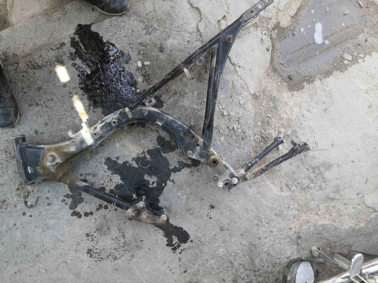 شلونكم شباب توفر عدي حاليا كل الي بل صور اسعار مناسبه جوه سوك مكاين كوم حديد جف تراب ابيع كامل او قطع ابيع ماكو شكال ***********
