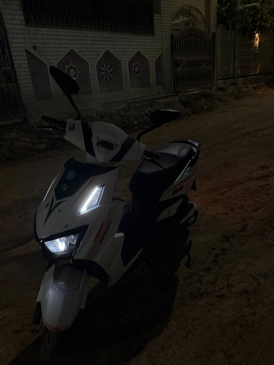 السلام عليكم دراجه شحن 2025 للاسفسار ***********
