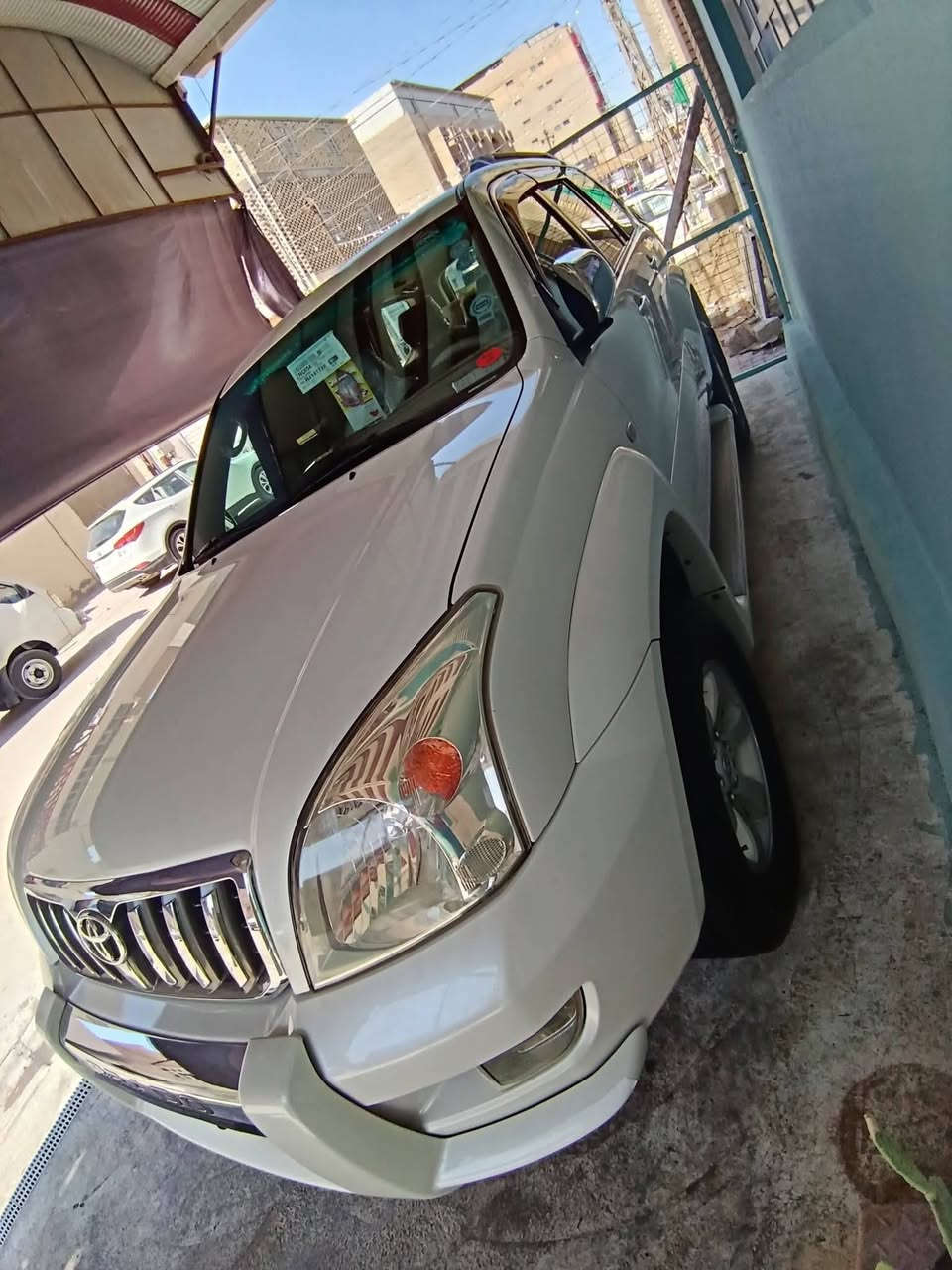 (برادو 2009 خليجي للبيع GX) 
4 سلندر 
دبل تانكي 
سبير تعليك
3 قطع تبريد 
7راكب
رقم اربيل الجديد 
أوتو
مكفوله كفاله عامه
َماشيه 170 حقيقي
كامره خلفيه 
شاشه 
سياره جديده مابيه نواقص
 مكاني؛ النجف الاشرف
للاستفسار: (***********)
