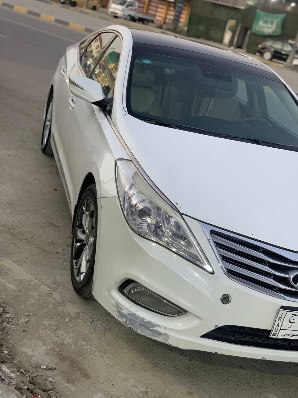 اسلام عليكم 
هونداي ازيره 
موديل 13
رقم بغداد خليجي 
بيها قطعتين صبغ 
مكينه كير تبريد بل شرط 
السياره فول 
125 
***********
