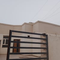 مجمع كتاب العدول • ٢٠٠م • حديقة وكراج