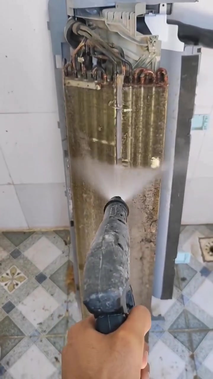 الفني/مصطفئ عماد
لغسل وتنصيب وتصليح السبالت 
في سوق الشيوخ و كرمة بني سعيد والطار 
***********
***********
