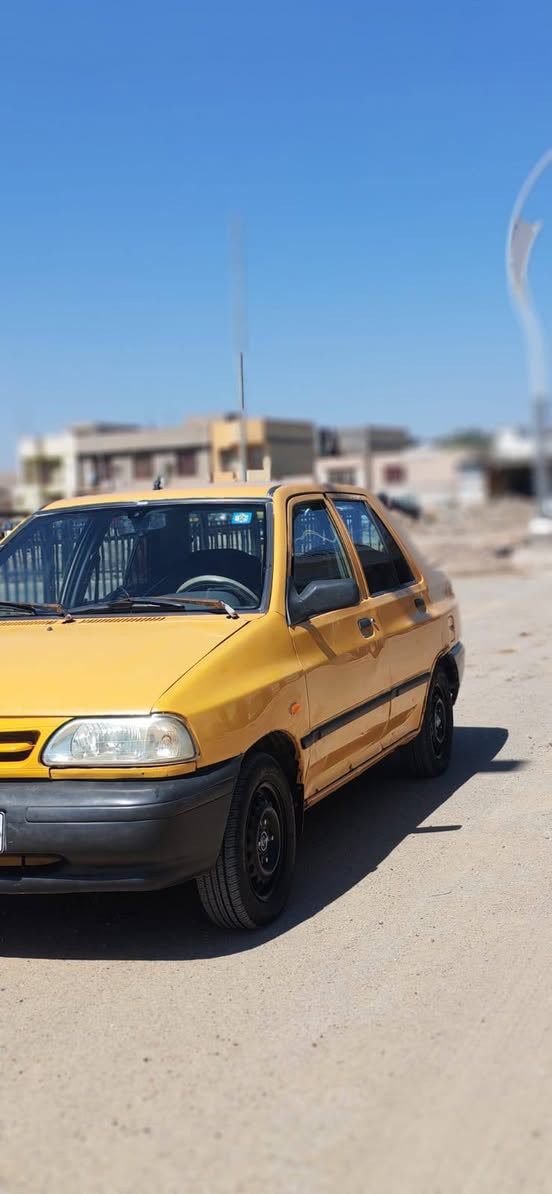 السلام عليكم سايبه مديل 2017سياره مكينه وكير وحداديه وتخم تاير جديد رقم قادسيه نكليزي كهربائياته سنتر لك كله شغال تبريد ميشتغل فقط السعر 33 وبيه مجال بسيط مكان سياره ديوانيه الرقم ‏‪***********‬‏
