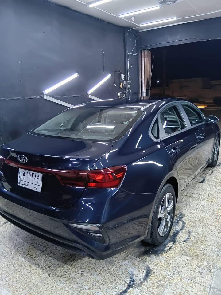 السلام عليكم
سيراتو كوري اصلي الدوليه 
موديل 2021 ماشيه 75
السياره جديده على وضع الشركة 
صار بيها صبغ فقط بدون اي ضرر جاملغ ونص البنيد 
السعر 140 وبيها مجال مكاني كربلاء 
للتواصل ***********
