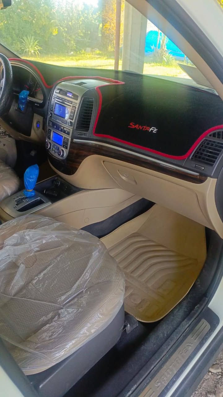 سنتافيا خليجي فول مواصفات  ٦ سلندر ٢٠١٢ تحويل مباشرة سياره مكفوله گير جديد محرك مفتوح لاصرف ولابخار ولا صوت رواجز سياره جديده احلى من الصور بيهه شبر بارد بالباب الخلفي تدفئه تبريد صدر تخم تاير سياره مال جناي ١٦٥ وبيهه مجال عنوان التاجي قرب منشأة النصر 
‏‪***********‬‏
‏‪***********‬‏
