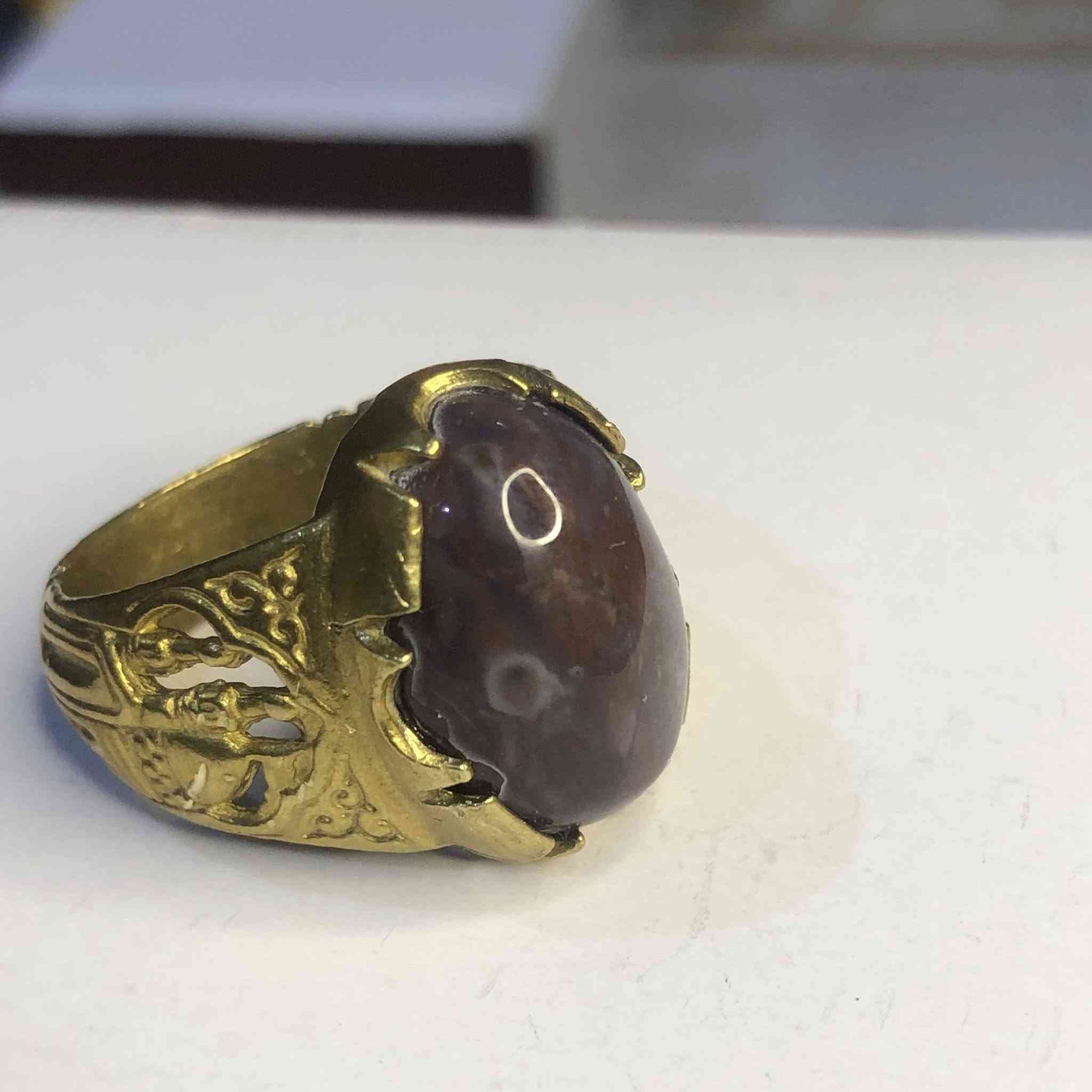 سلام عليكم

محابس بلاش القطعه 6  الف دينار توصيل موجود 
اذا جمله يختلف السعر 

محابس نحاس احجار ملكي قطع تحف 
انواع الاحجار 
سليماني 
سليماني معطف
يشم مخطوط
عقيق يماني اخضر 
عقيق يماني كبدي مخطوط 
عقيق يماني كبدي 
عقيق يماني مشمشي 
عباس اباد افغاني اصلي 
داودي 
عقيق يماني طحلبي
سليماني عيون 
جرع يماني 
قنداش 
در طبيعي
قطع حلوه احجار طبيعية اصليه 

للاستفسار ***********
