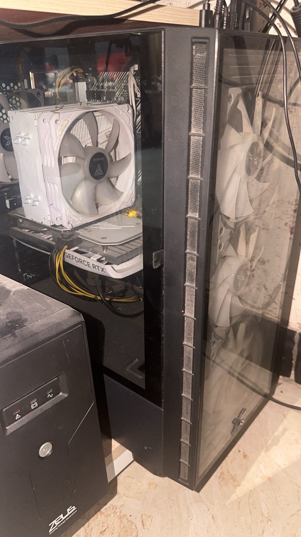 سلام عليكم حاسبه للبيع 



المواصفات 


Screen card:- 8g_NVIDIA RTX 4060


Therapist :- AMD Ryzen 5 5600X 6-Core Processor


Ram:- 16+16=32


 Memory:- Tira And half


Power Slay:660W


System Manufacturer: ASUS


Operating System: Windows 11 Pro

الي يجي ويه الحاسبه كرسي وميز وسماعات 2 سماعات راس وسماعات خارجيه 
و ماوس من شركه Reddragon تقديم الأحمر التنين الماوس : حيث الدقة تجتمع نمط! ** هذه الأعجوبة المريحة تفتخر أزرار للتخصيص لتجربة مصممة ، في حين التمرير فائقة السلس والاستجابة بسرعة البرق رفع كل نقره .



 والكيبورد من شركه GALAX موصفاته لوحة مفاتيح الألعاب الجديدة كليًا من علامة GALAX مصممة للاعبين المحترفين، وتوفر تأثير إضاءة قوي، وتحكمًا كاملًا في الوسائط، وتصميمًا متينًا وعمليًا لأقصى تجربة كتابة وألعاب.


وماوس باد RGB 



شاشه من شركه سامسونك 



القطعه كله بعده جديده والحاسبه بنضافه 1000‎%‎ ما مستعمله فقط قليل 

سعر 1.900.000 وبيه مجال للشراي
