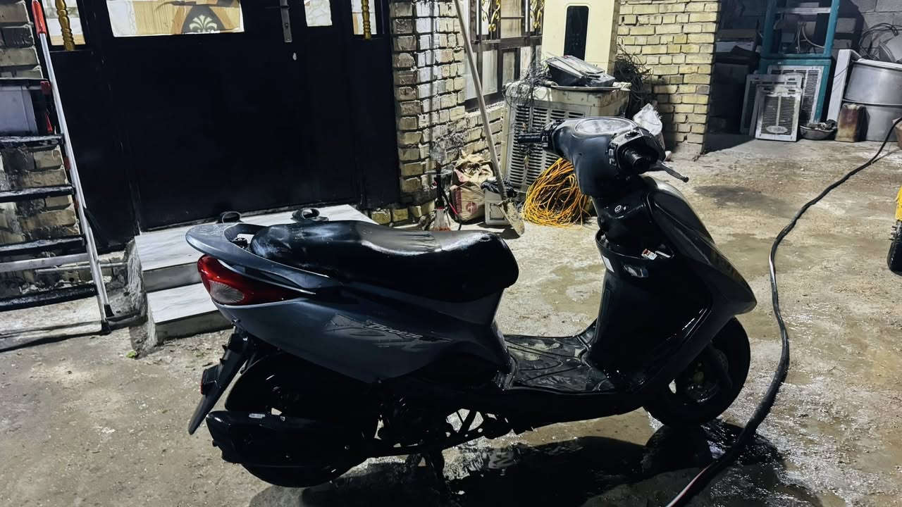 السلام عليكم
دراجة بريز للبيع نزلتهه ربمه بتاريخ 19/8/2025
وما متعبهه نظيفه فووول كلشي بيها شغال 
السعر 750 وبيها مجال بسيط 
المكان الكرغولية قرب البانزين خانة
 ***********
