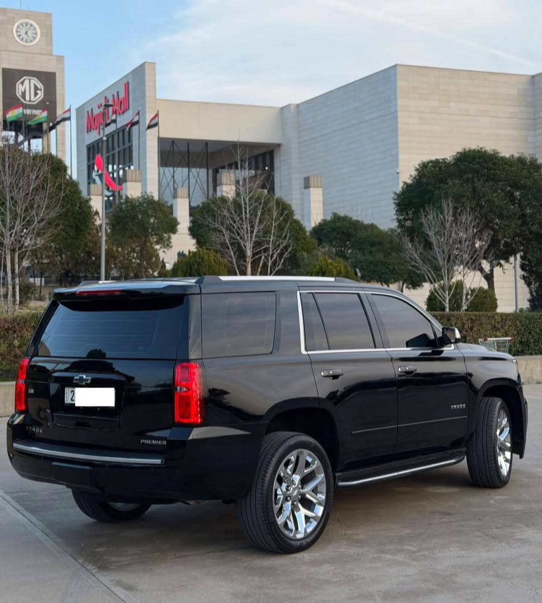 تاهو برايمر 2019 خليجي وكالة المنصور فول
بصمة وتشغيل عن بعد
فتحة سلايت
مقاعد جلد 
مقاعد تبريد وتدفئة
كيج اللكتروني دجتل 
استيرن كهرباء وتدفئة
ويل كب 22 بريمير
ثلاجة 
داتا شوو كبير 
شاشة كبيرة وكاميرة
شاشة تلفزون وسطي
جنطة شفط كهرباء
سبعة راكب 
قاصة سرية 
تبريد مركزي
شاحن هاتف لاسلكي
رادار 360 درجة
حساسات امامي وخلفي
تحديد مسار 
نقط عمياء
فورويل 4X4
لدات امامي وخلفي
مري كهرباء + اشاير بالمري
لايتات زنون وكشاف زنون
باقي مواصفات البريمير متخلص فول الفول السيارة

السيارة كفالة عامة من بارد وصبغ وكير ومكينة كلها بالشرط
ماشية 80 الف كيلو حقيقي جديد السيارة على وضع شركة
رقم وهزة وسنوية كلها جديد باسمي
سعر : 425 $ وماكو هيج سعر بكل السوك 
*********** / اربيل
