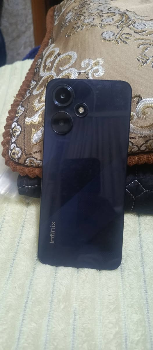 موبايل انفنكس هوت 30 شاشاه مفطره 
ب60 وبي مجال للأستفسار ***********
