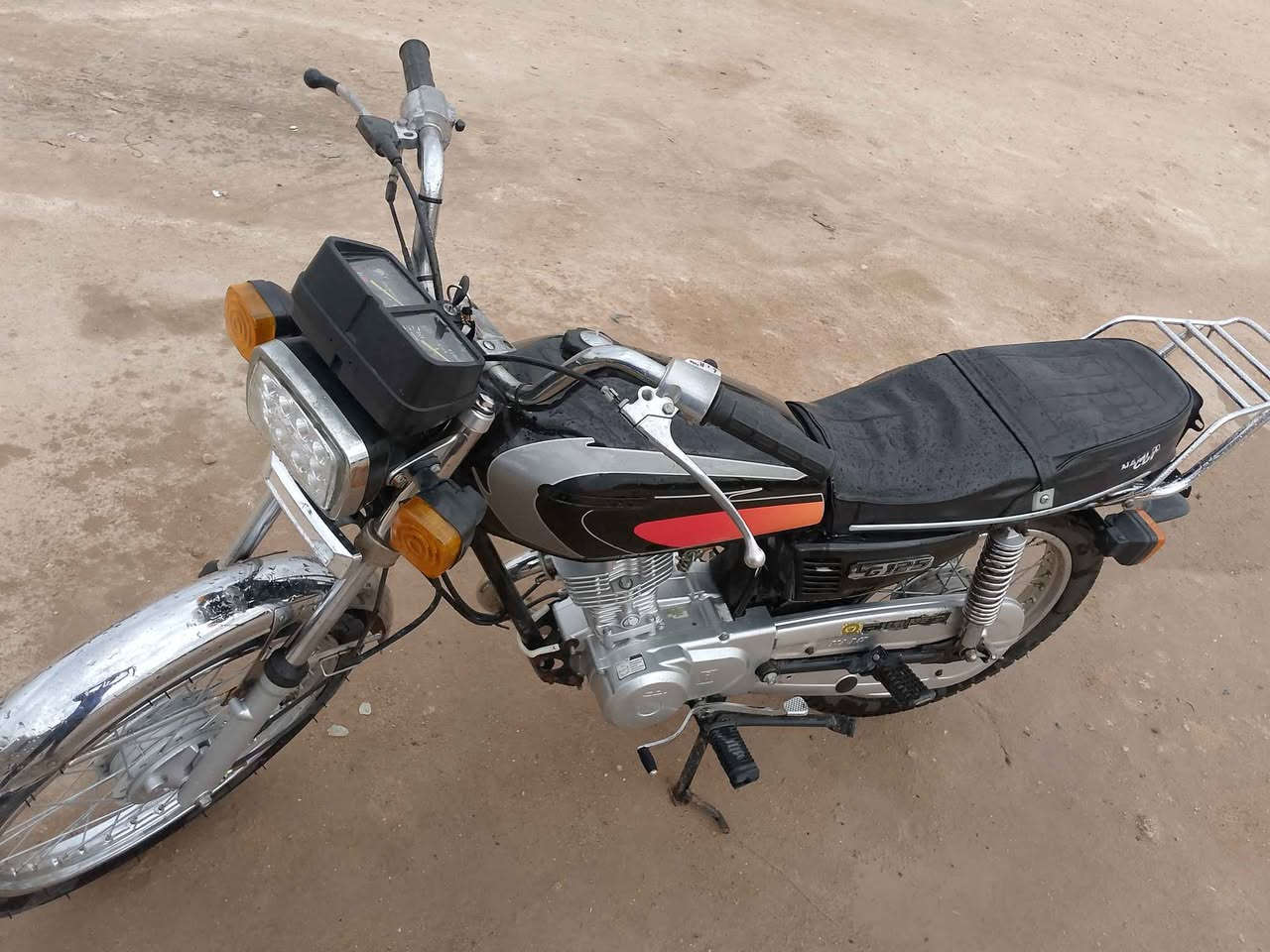 سلام عليكم دراجه للبيع اوراق شلامجه مديل 14 تعمير 25 كامله مكفوله السعر 750 مكاني بصره خور الزبير التواصل *********** الزبير, البصرة
