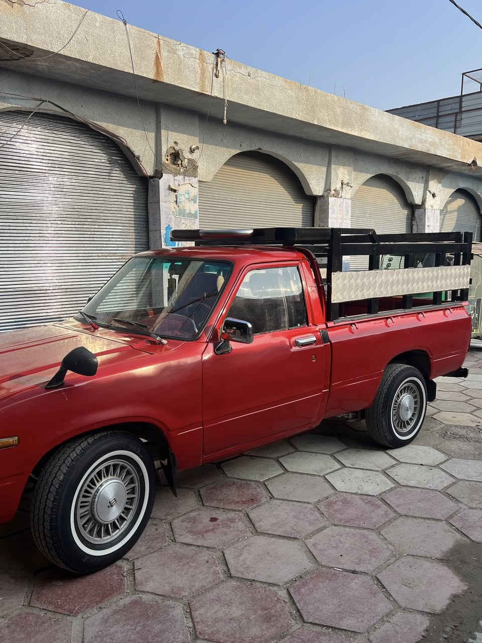 تيوتا بيكم للبيع موديل 1982
السيارة تعمير جديد
مكينة وكير ٤ نمر كلش زينات وجديدات
كهربائيات فول كلشي مناقصها السيارة
السعر 42 وبيها مجال بسيط للشراي
مكاني بعقوبه الامين 
للاستفسار الاتصال ***********
