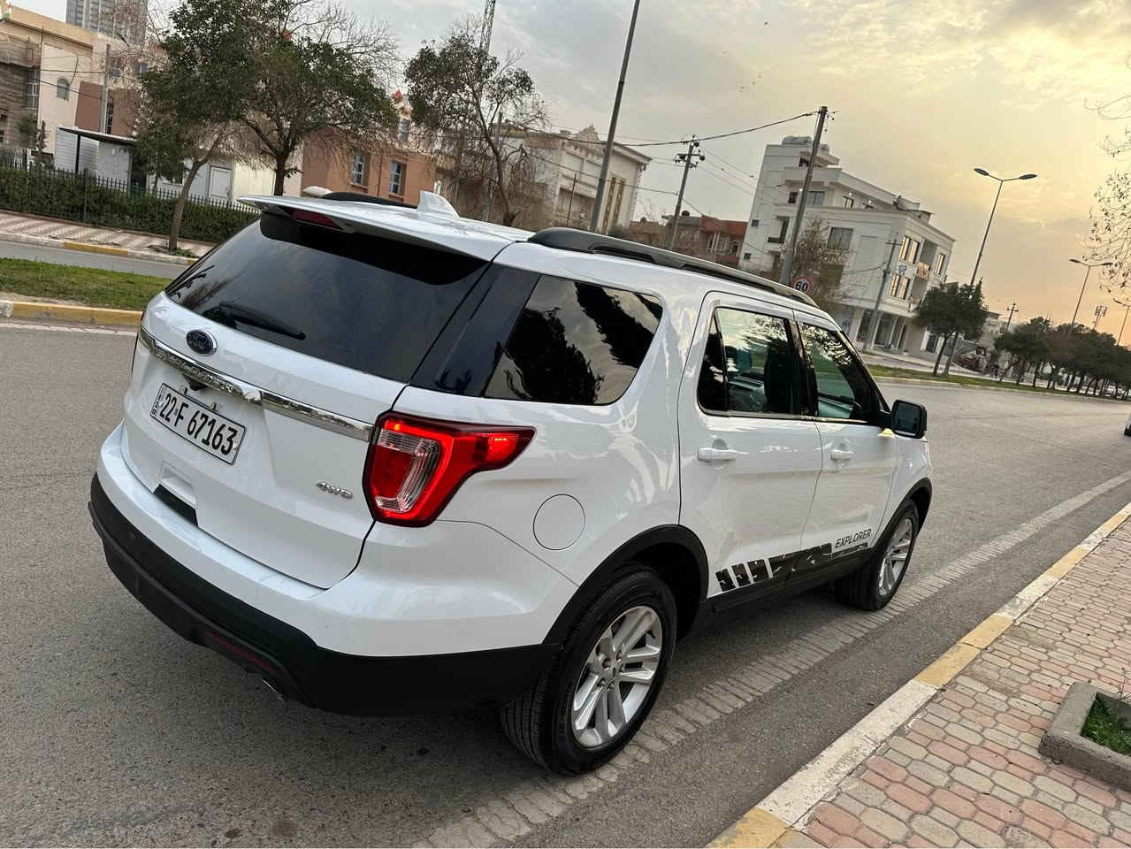 ‏FORD EXPLORER 2017 خليجي

💠 الفئة خليجي (4X4)
     (مواصفات)

💠 السعر : 162 $ مجال للطيبين

💠 الموديل 2017 ابيض 

💠سيارة كفالة من كير محرك فقد
   2 قطعة صبغ فقد

💠 المحرك 6 القدرة ( 3500 )
 
💠 بى منضومة غاز ايطالى اصلى 

💠 المواصفات 
▪️فور ويل (4x4)
▪️كوشن ثلاث مقعد
▪️داخل كريمي
▪️دخول ذكي 4 ابواب 
▪️تحكم ستيرن 
▪️شاشة اصغير
▪️كاميرا 
▪️كشنات كهرباء 
▪️وضعيات قيادة 
▪️تبريد مركزي 3 قطع
▪️اوامر صوتية 
▪️ثلاث مقاعد سبعة راكب و تبريد مركزى
▪️كير رياضي 10 سرعات 
▪️لايت لد 
▪️ويل 18
▪️مانع انزلاق 

💠 سيارة باب سكن و جملغ خلفى سايق صبغ بدون ضرر داخل بجم خلفى كبس
 ارباك كل بشرت بيلادى

💠كير محرك صدر تبريد كهربائي كفالة عامة بشرط

رقم سنوى جديد تحويل مباشر

لاتصال او واتس على الرقم 
رقم فايبر + واتسابا
 *********** اسيا
 *********** كورك
‏‎‏‎عنوان📍اربيل أربيل, العراق
