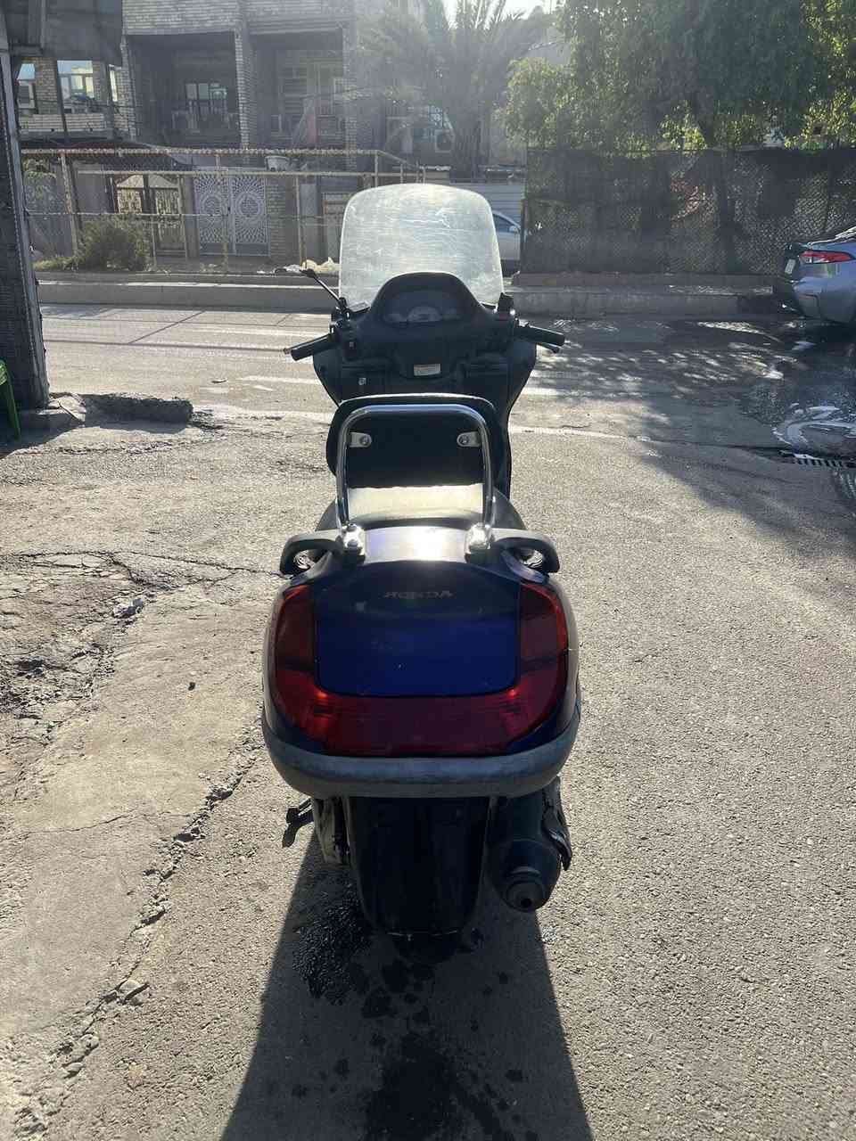 ٦٠٠ الف السعر نضيفه فور سايد ياباني مكاني بل مدينه صدر هاتف ***********
