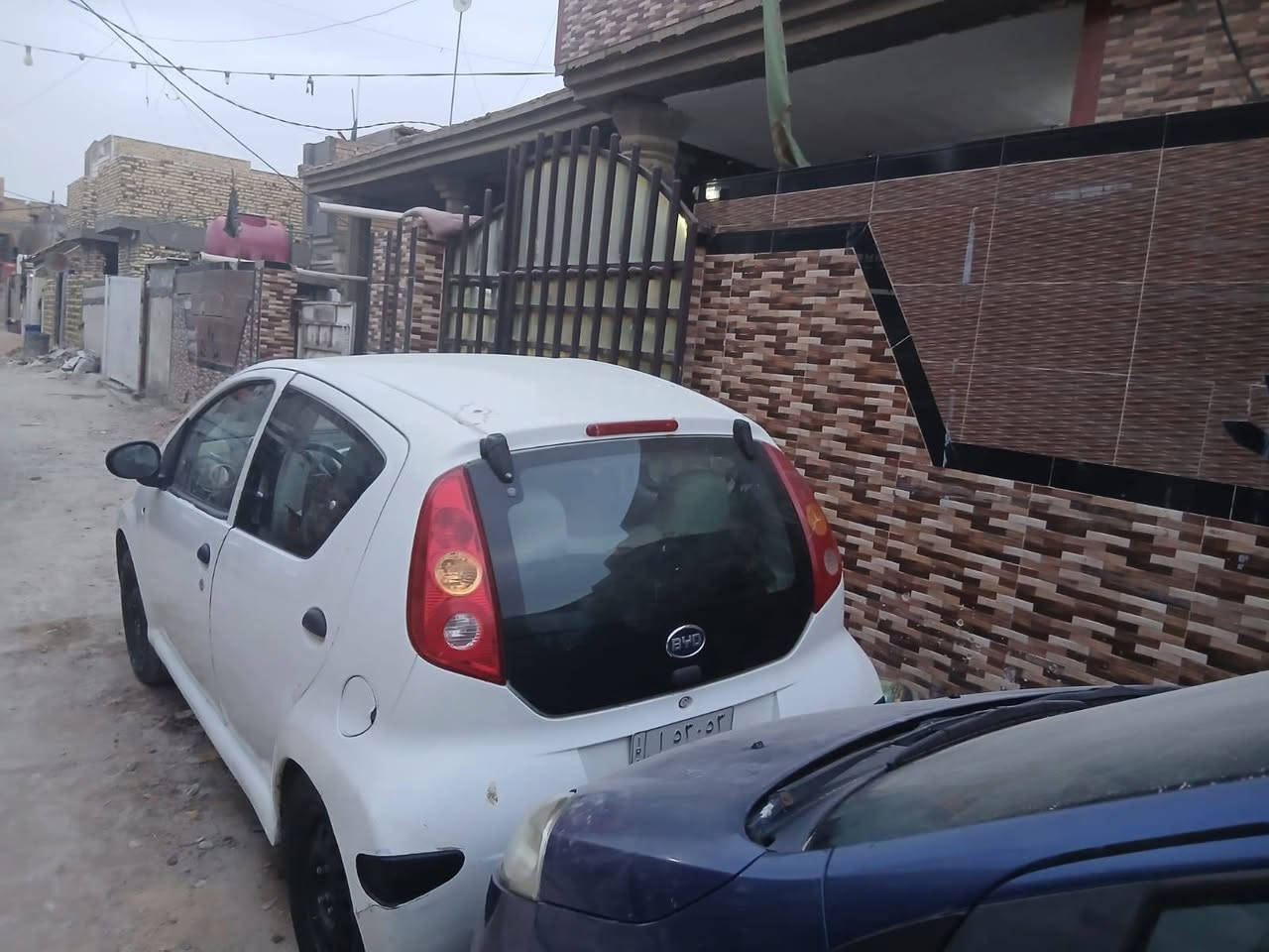 للبيع موجوده حي الجهاد بغداد *********** بسعر مناسب

