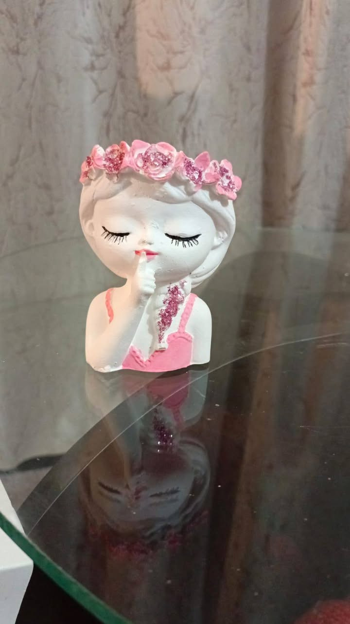 دللي نفسج و اهدي اللي تحبيهم بقطعة لطيفه فريدة من نوعها. 🌸
صناعة يدوية عراقية بأيادي مبدعة.. الألوان والتصاميم تاخذ العقل وتناسب ذوقكم الراقي. 🎨دعموا المشاريع المحلية واقتنوا قطعة تبقى ذكرى طول العمر.
للحجز والاستفسار زوروا حسابها: [rhin92558]


**إذا كنت صاحب هذا الإعلان وتريد حذفه لأي سبب، رجاءا أرسل رسالة إلى الدعم الفني**