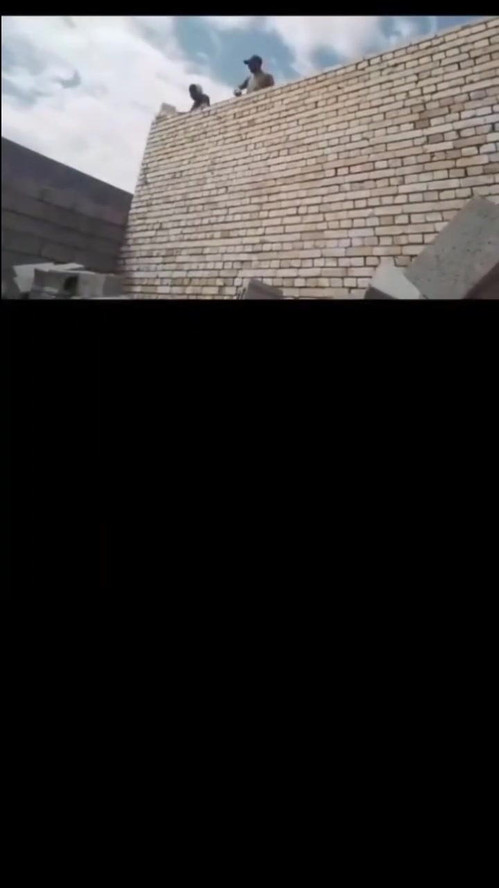 سلام عليكم خلفة بناء بلوك وطابوك متفرغ حاليا العندة شغل يتصل ***********
