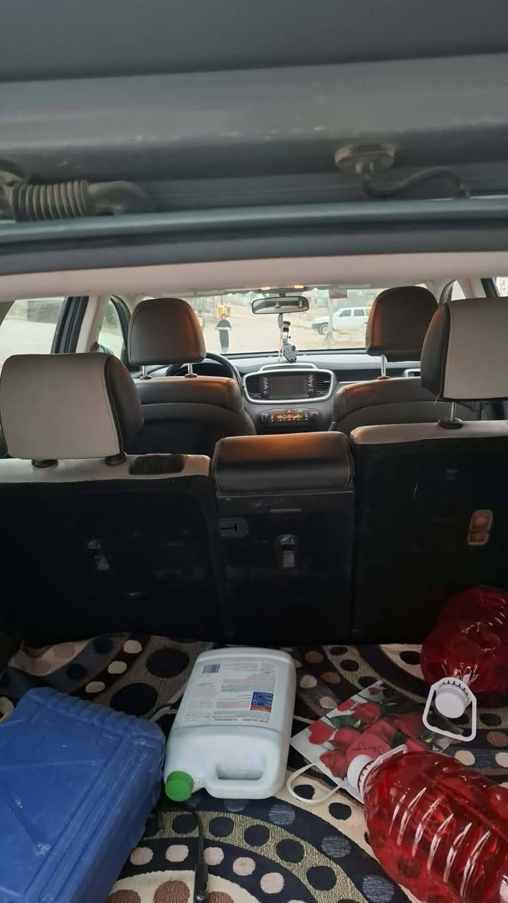 سورنتو موديل ٢٠ أمريكي نص فول بيها بنيد وربع جاملخ رقم انكليزي باسمي تحويل مباشر حادث السياره داخل العراق صور أمريكا مرفقه بالمنشور مكان السياره بابل
رقم الجوال ***********
