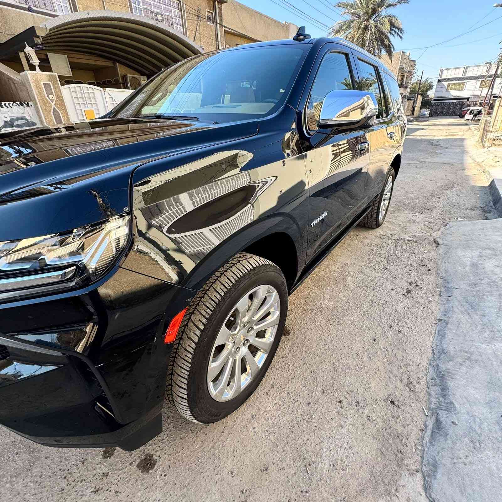 للبيع فقط تاهو برمير موديل 2022 ماشيه 88 الف كيلو متر خليجي بدون صبغ فقط رصعه في جامل امامي وخلفي 50 الف دولار يعني خمس دفاتر وبيه مجال قليل سياره كله دبل كود يعني الصبغ ثكنس عالي بغداد 
*********** واتساب
