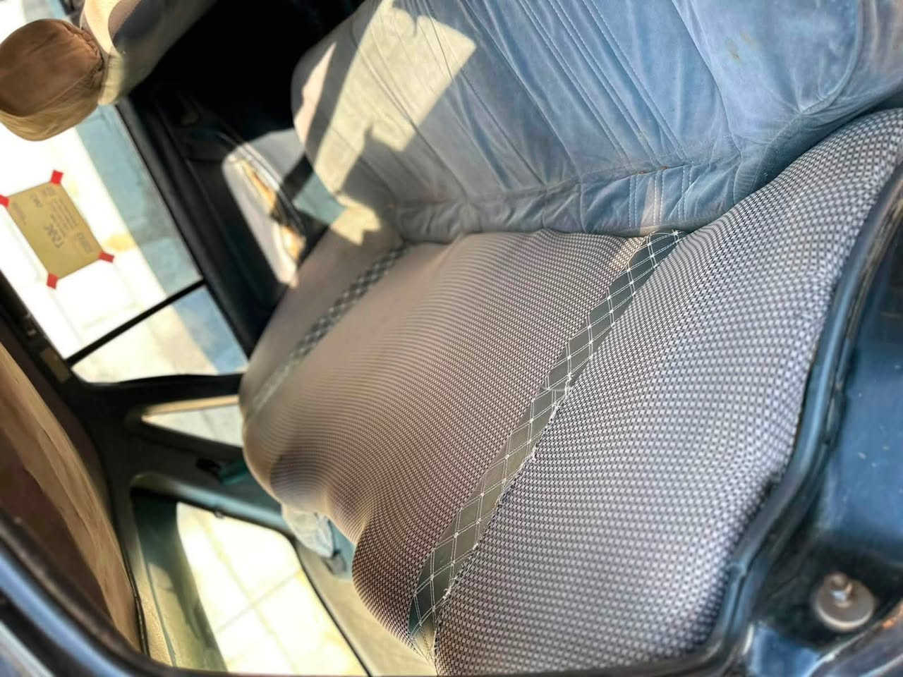 السلام عليكم برنس موديل 95 رقم ديالئ سنويه ساقطه سنتين  كير ومحرك خير من الله جديد اوتو ماتيك كهربائيات كلها شغاله   سعر 26 $ رقم تلفون ***********

