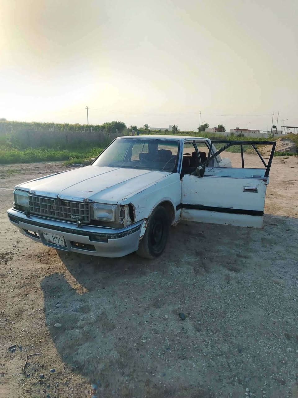 السلام عليكم سوبر حبل بدون ارقام للبيع محرك وگير الاصلي شغلات مابيهن شي صدر نص عمر لايت عالي ناصي تواير نص عمر سياره شغاله وتمشي السعر 10 وراق وبيه مجال للاستفسار الاتصال على الرقم *********** مكان السياره صلاح الدين الشرقاط
