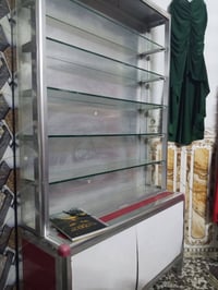 المنيوم • خزانة