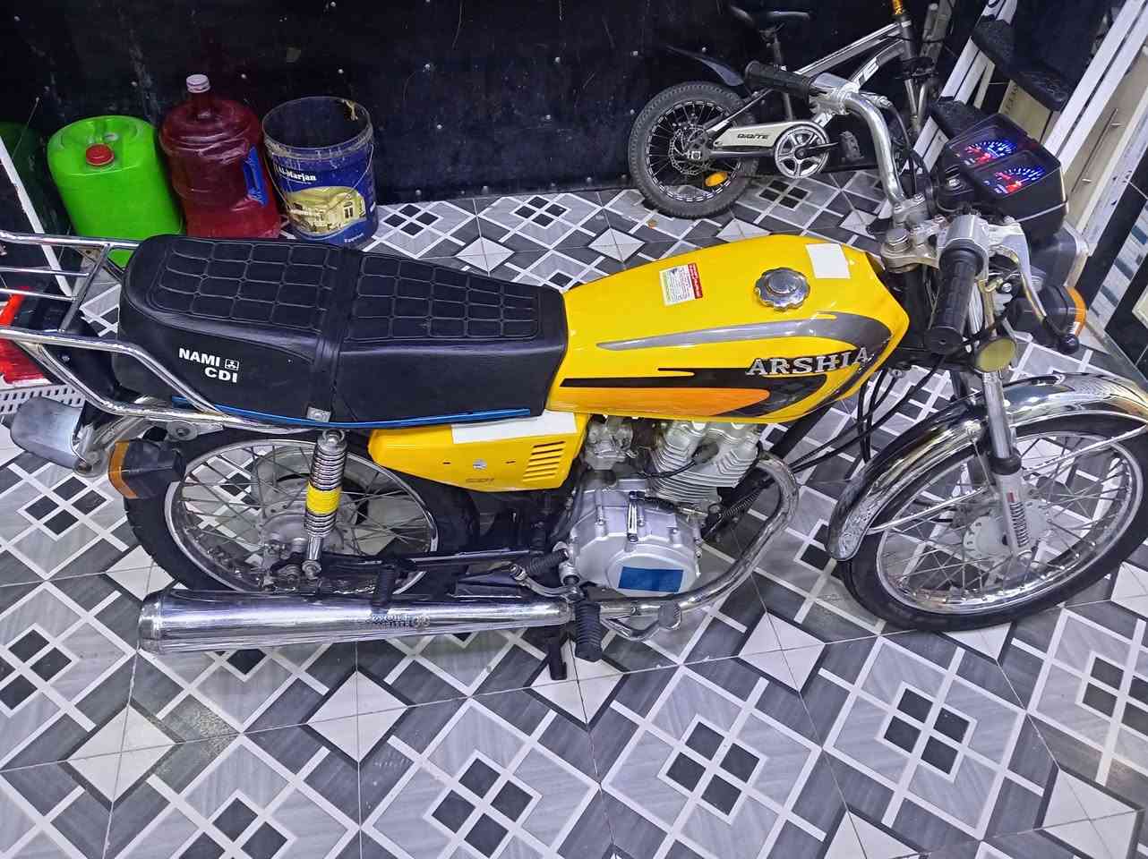 سلام عليكم مطور البيع20 رشا وراق صولي بجيس بوجهك الترقيم سعر 650وبيه مجال بصيط *********** كوت
