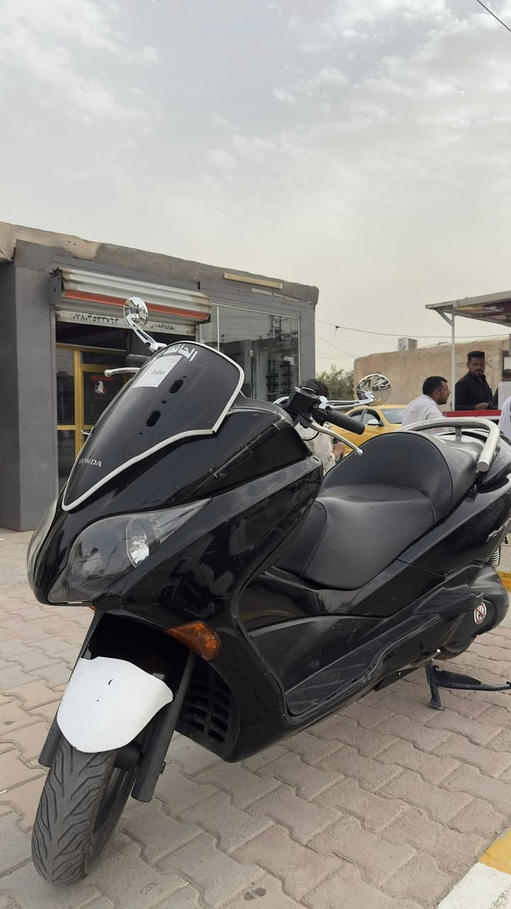 فورزه0.10
ماشية 31

دراجه كلش حلوه ما ناقصه اي شي. 

عنوان ناصريه 

السعر  مليون و650

للستفسار

‭0786 589 2003‬
