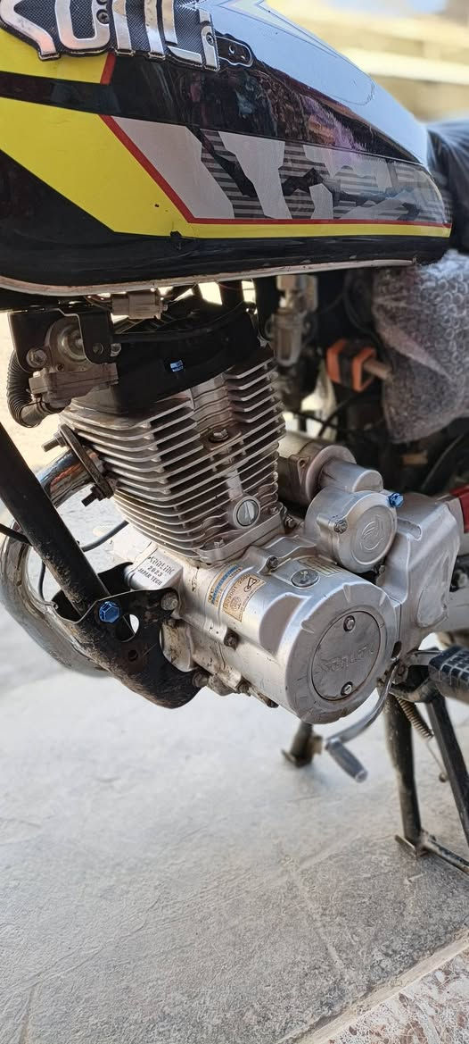 السلام عليكم دراجه للبيع موديل 23 نظيفه كفاله عامه السونج👍 الاصلي محركه 150 كله شغالش السعر 625💸 بها مجال ***********👉
