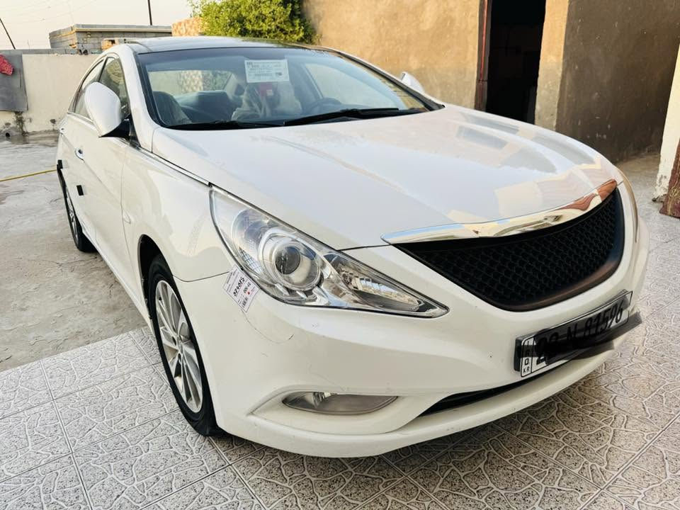 سلام عليكم
سوناتا مديل 2014 اصل
 سياره شرط كارتون بعده بريحت شريكه
 ادوات ادوات 
كصه جنطه دخول جديد  سياره جديده كلش احله من صور جاهزه
 من كلشي مكينه كير كفاله 
تبريد ثلج حداده تخم + 5 ويل كب سبير شرط ما نازل
تايرات جدد مكينه 2400  دوش بانزين بانزين اصل
  لد امامي دواخله زيرو
  متوم شمالي نكليزي 
السعر 55 وبيه مجال قليل 
هاتف ***********
مكان ذي قار
