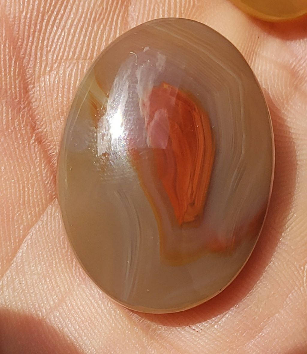 عقيق يماني عسلي زعفراني يماني انسي اصلي طبيعي لعشاق الأحجار اليمانية الطبيعيه الغير مجمر والغيرمعالج يسعدنا تلقي استفساراتكم على الخاص
#العقيق_اليماني_الاصلي_الطبيعي


**إذا كنت صاحب هذا الإعلان وتريد حذفه لأي سبب، رجاءا أرسل رسالة إلى الدعم الفني**