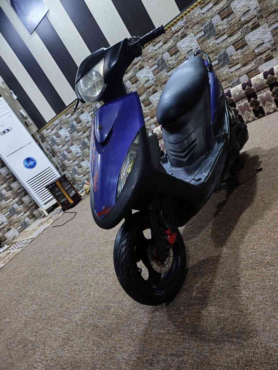 ماكس عدله ياباني جديده ما مفتوحه سلف هندر شاير لايت عالي ناصي سكنات كهربائيات كلها  شغاله اي نقص ماكو بوشه49بلاد مامفتوحه شلعه ومشي ونعومه كفراتها بلاد امختمات نفس الختم سعر 625 وبيها مجال الاستفسار *********** أو متواجد وتساب مكاني بصره حي شرطه قرب المعارض مال سيارات جديده مقابيل حيانيه
